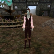 FemaleBurgandyOutfit